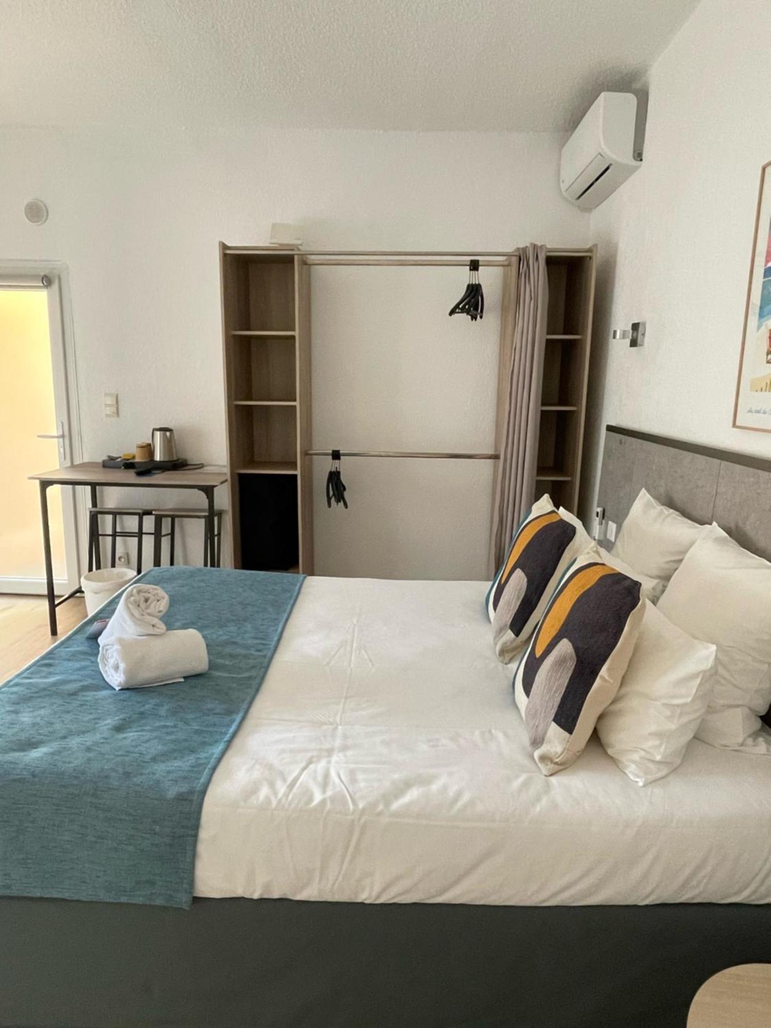Hotel Saint Georges, Face A La Mer Canet-en-Roussillon Ngoại thất bức ảnh