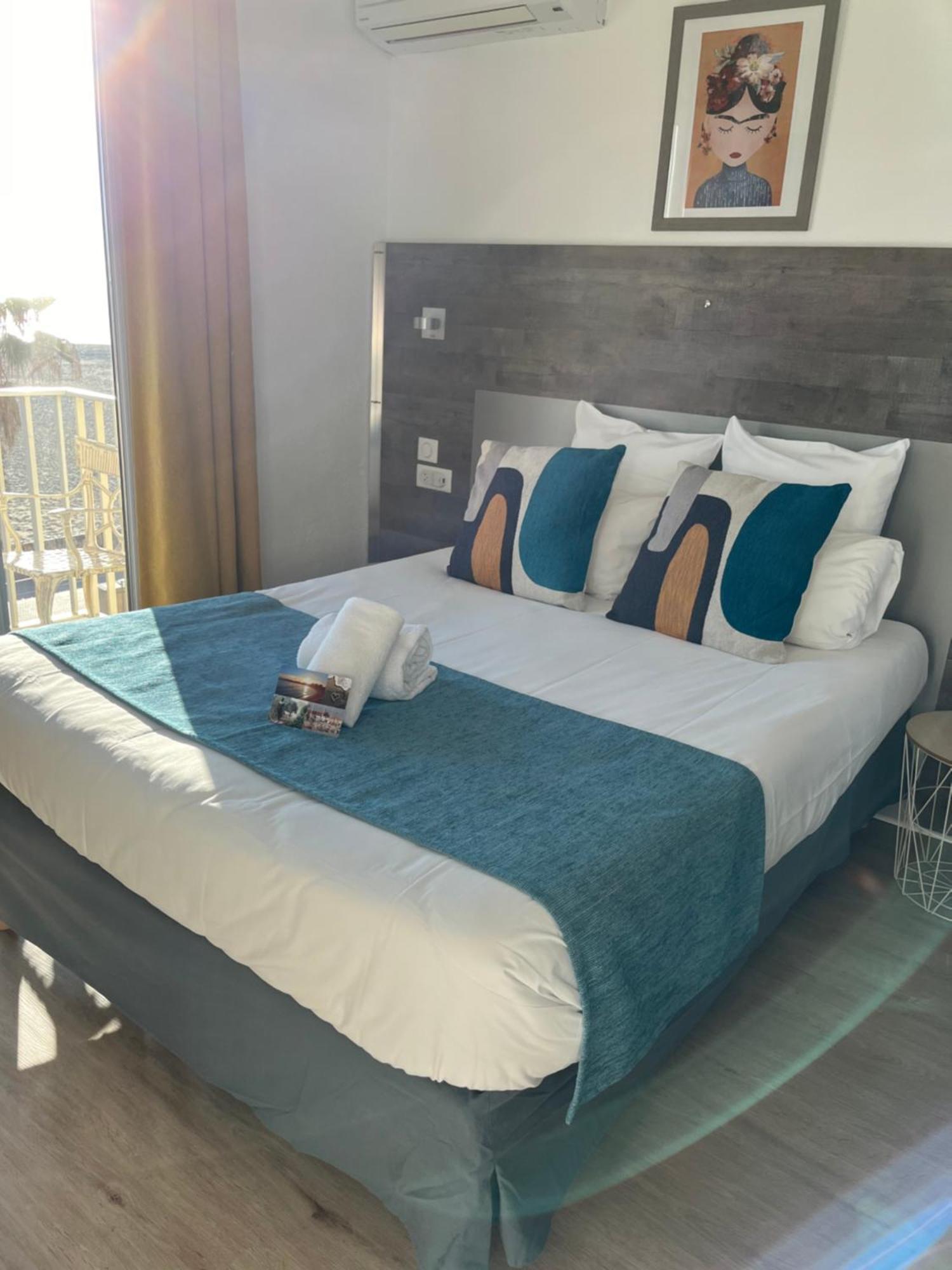 Hotel Saint Georges, Face A La Mer Canet-en-Roussillon Ngoại thất bức ảnh