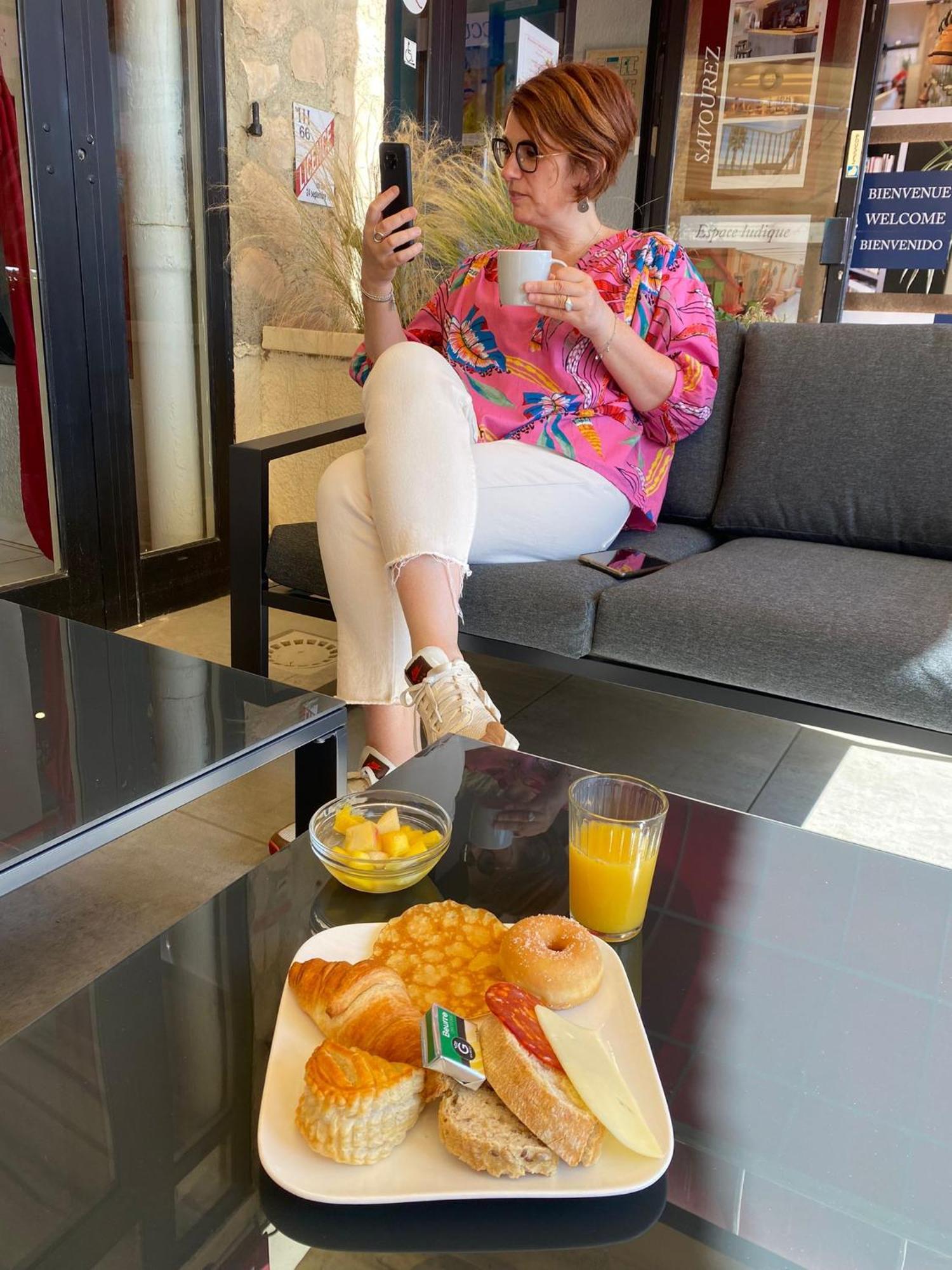 Hotel Saint Georges, Face A La Mer Canet-en-Roussillon Ngoại thất bức ảnh