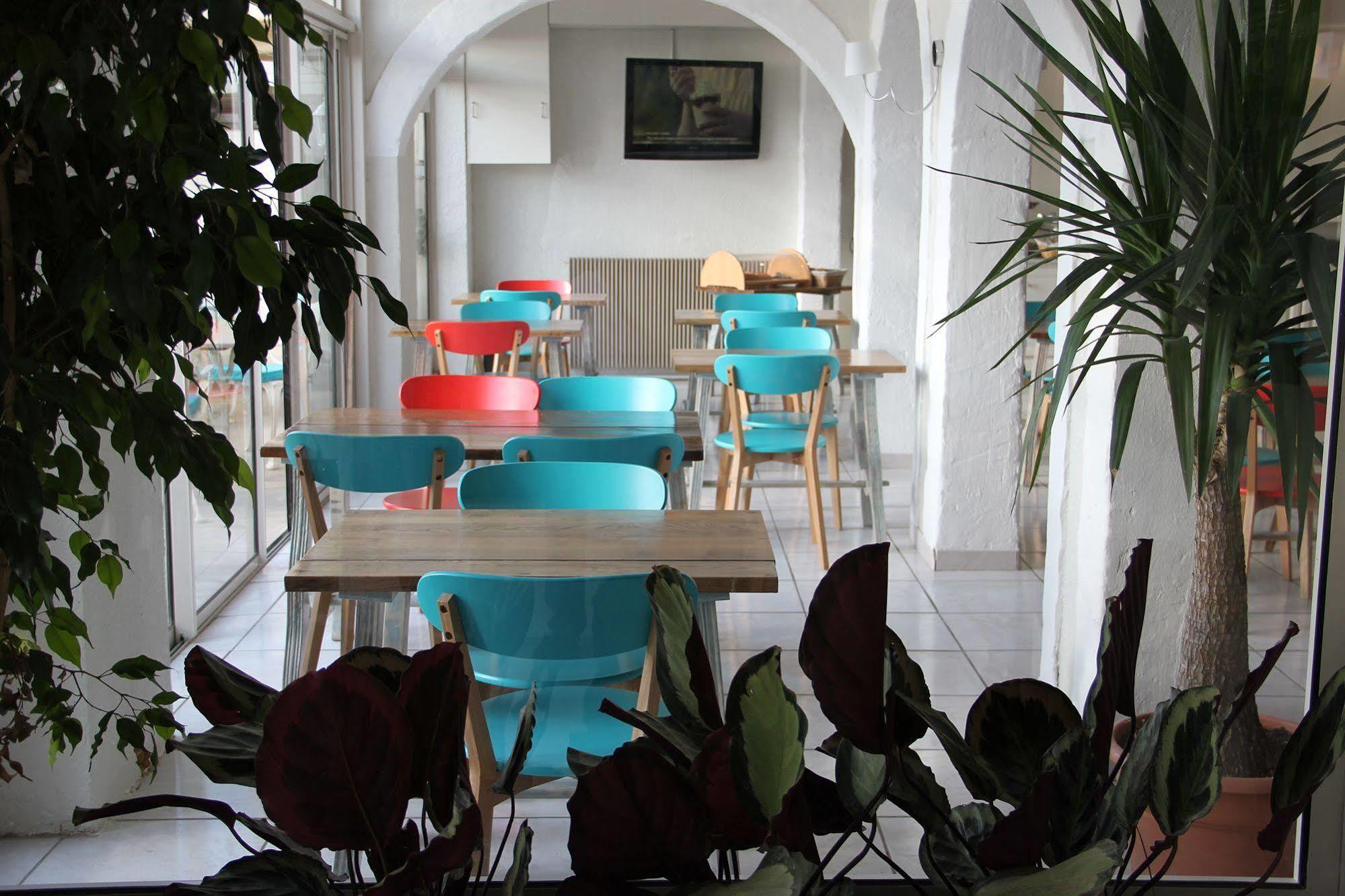 Hotel Saint Georges, Face A La Mer Canet-en-Roussillon Ngoại thất bức ảnh
